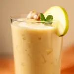 Cremiger Herbst-Smoothie mit Birne und Ingwer - featured image
